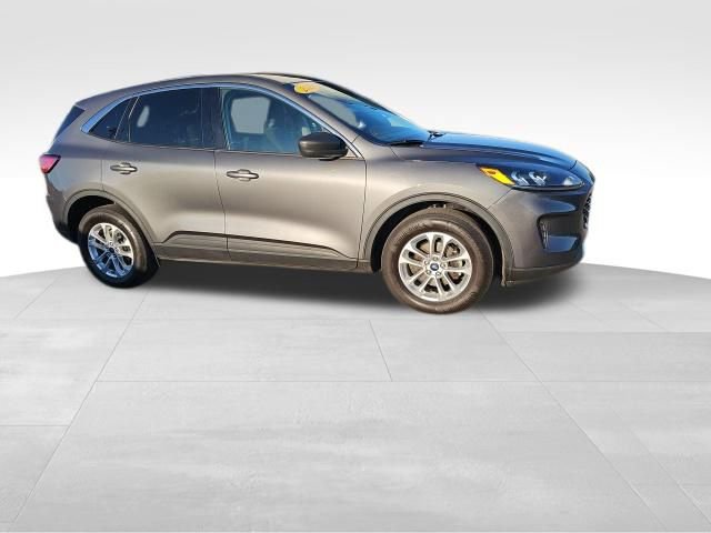 Used 2022 Ford Escape SE image 24