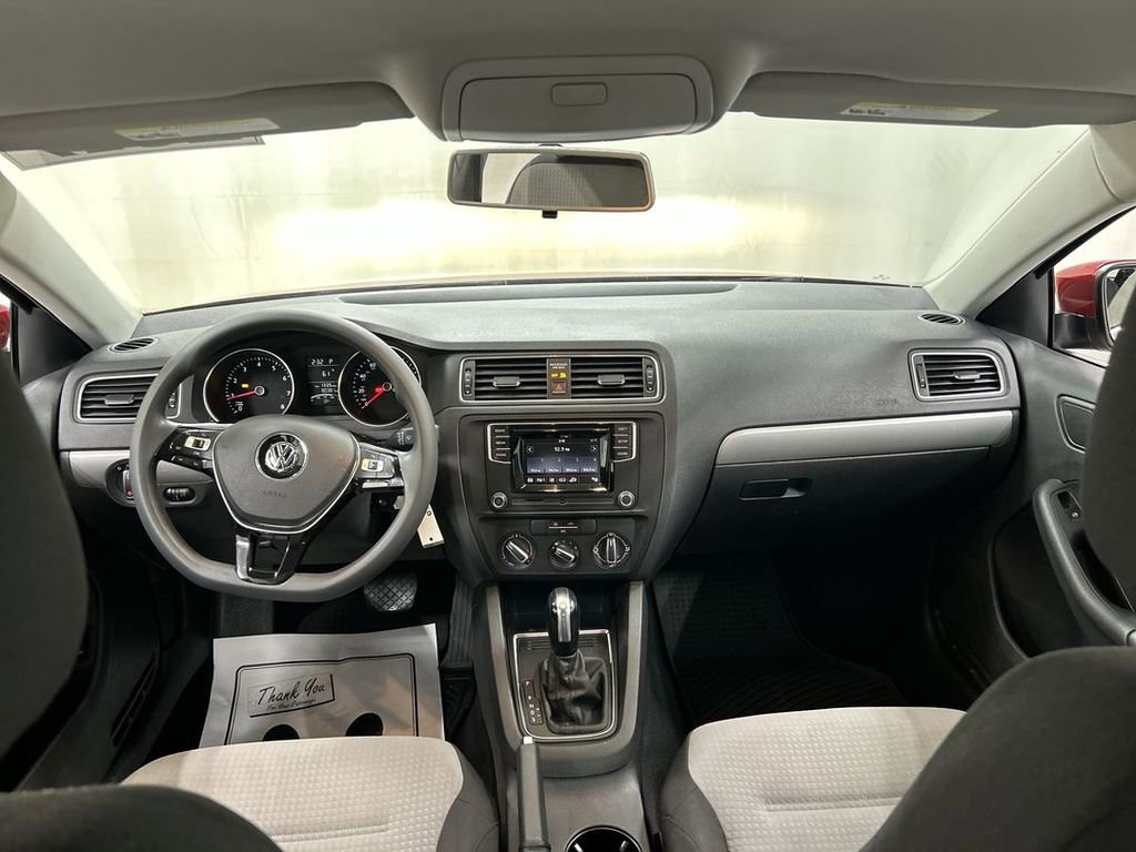 Used 2017 Volkswagen Jetta S image 18