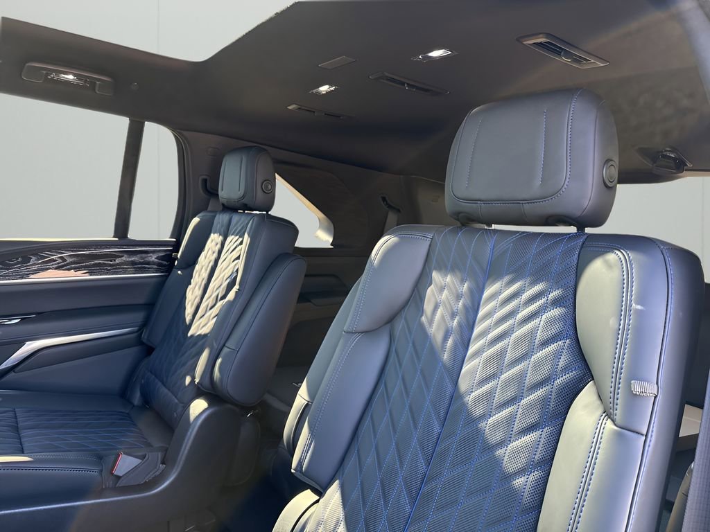 New 2025 Cadillac Escalade IQ Sport 1 image 33