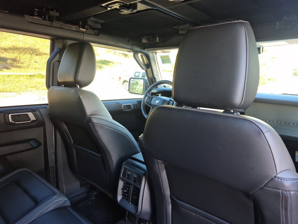 New 2026 Ford Bronco Outer Banks w/ Sasquatch Package AWD/4WD image 25