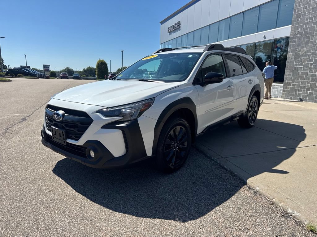 Used 2023 Subaru Outback Onyx Edition AWD/4WD image 4