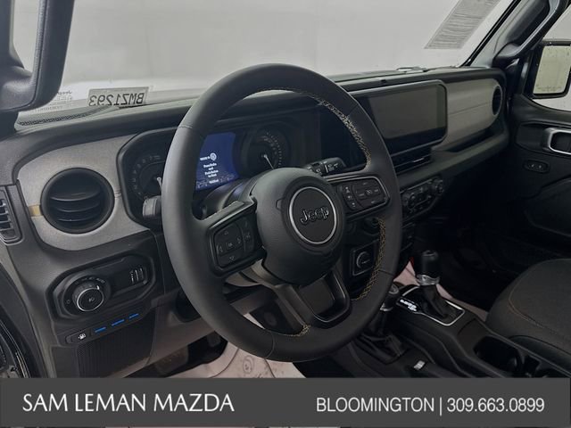 Used 2024 Jeep Wrangler Unlimited w/ Convenience Group image 9