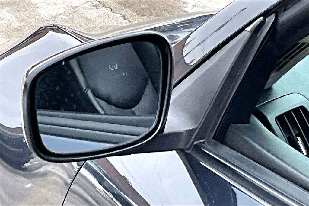 Used 2011 INFINITI G37 x w/ Premium Pkg image 13