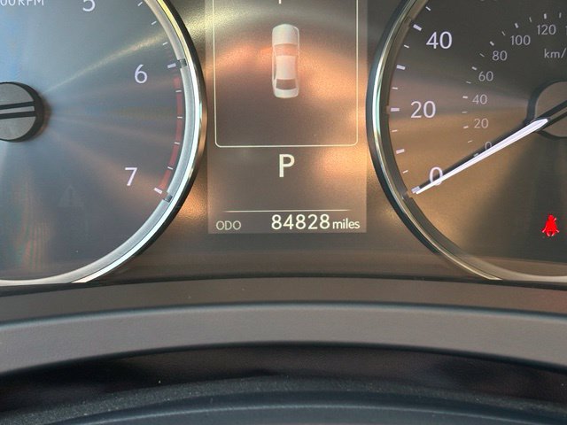Used 2018 Lexus IS 300 w/ Comfort Package RWD image 4