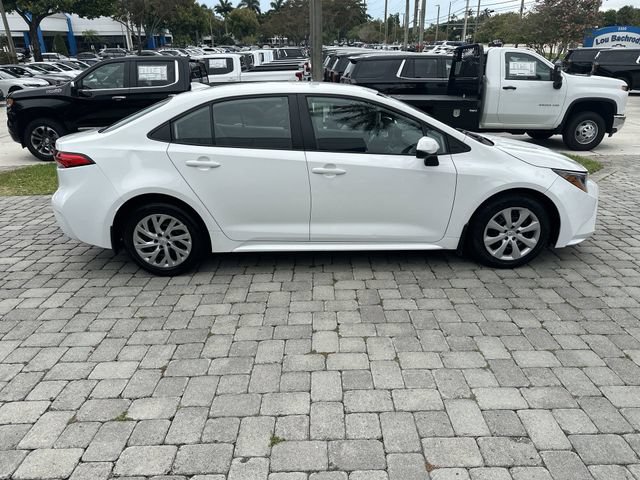 Used 2024 Toyota Corolla LE FWD image 14