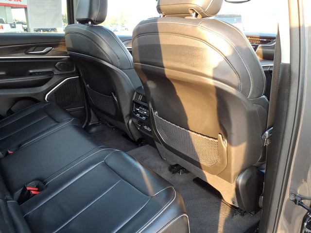 Used 2022 Jeep Grand Cherokee Limited AWD/4WD image 23