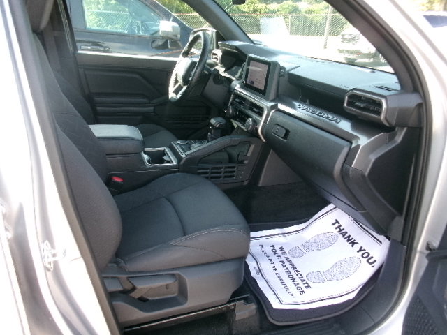 Used 2024 Toyota Tacoma SR5 RWD image 5