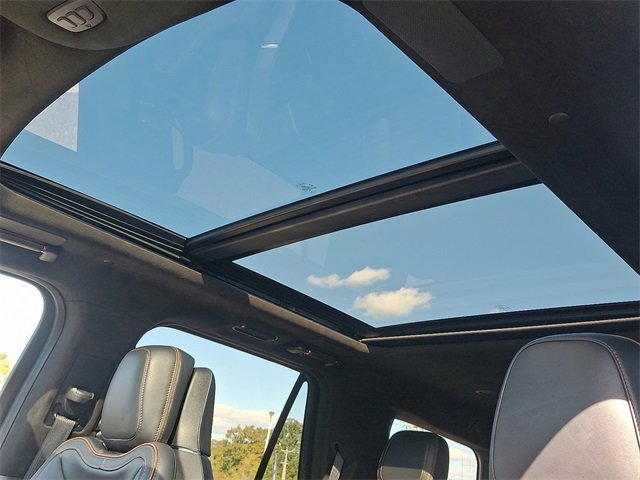 Used 2022 Lincoln Navigator Black Label image 13