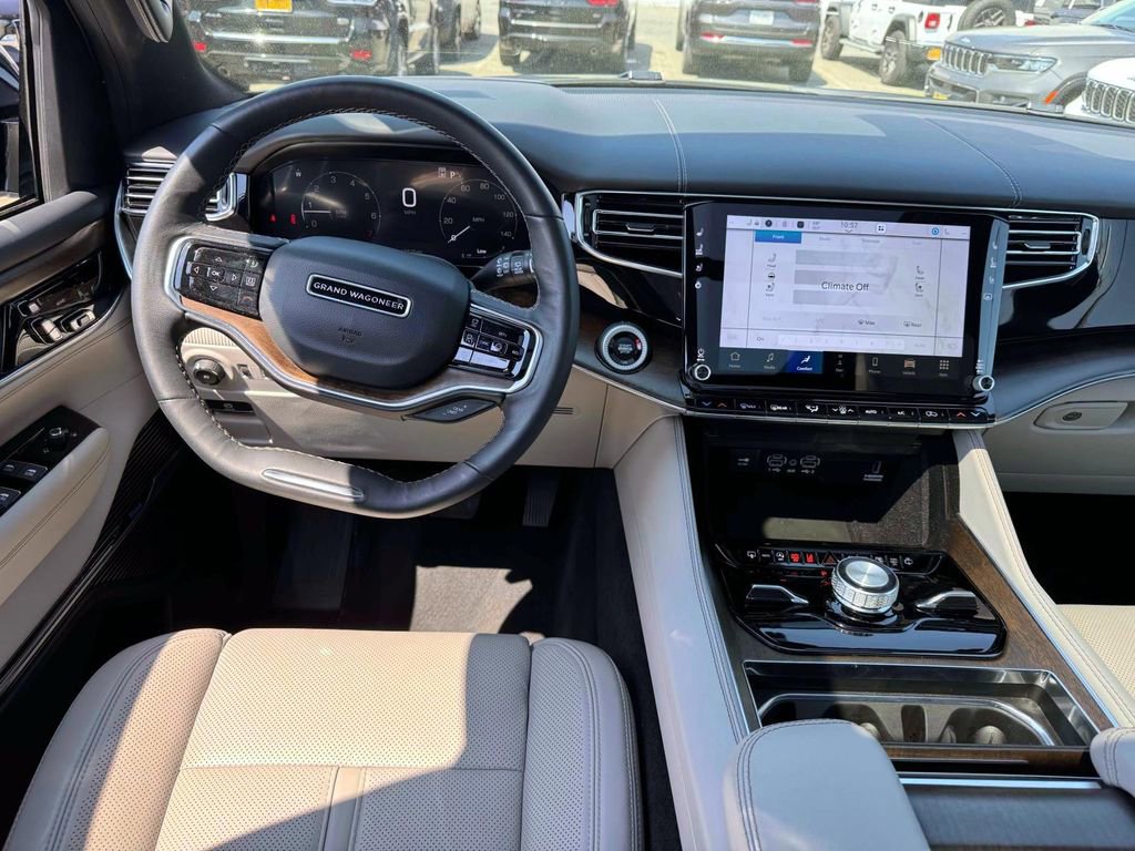 Certified 2025 Jeep Grand Wagoneer 4WD image 16