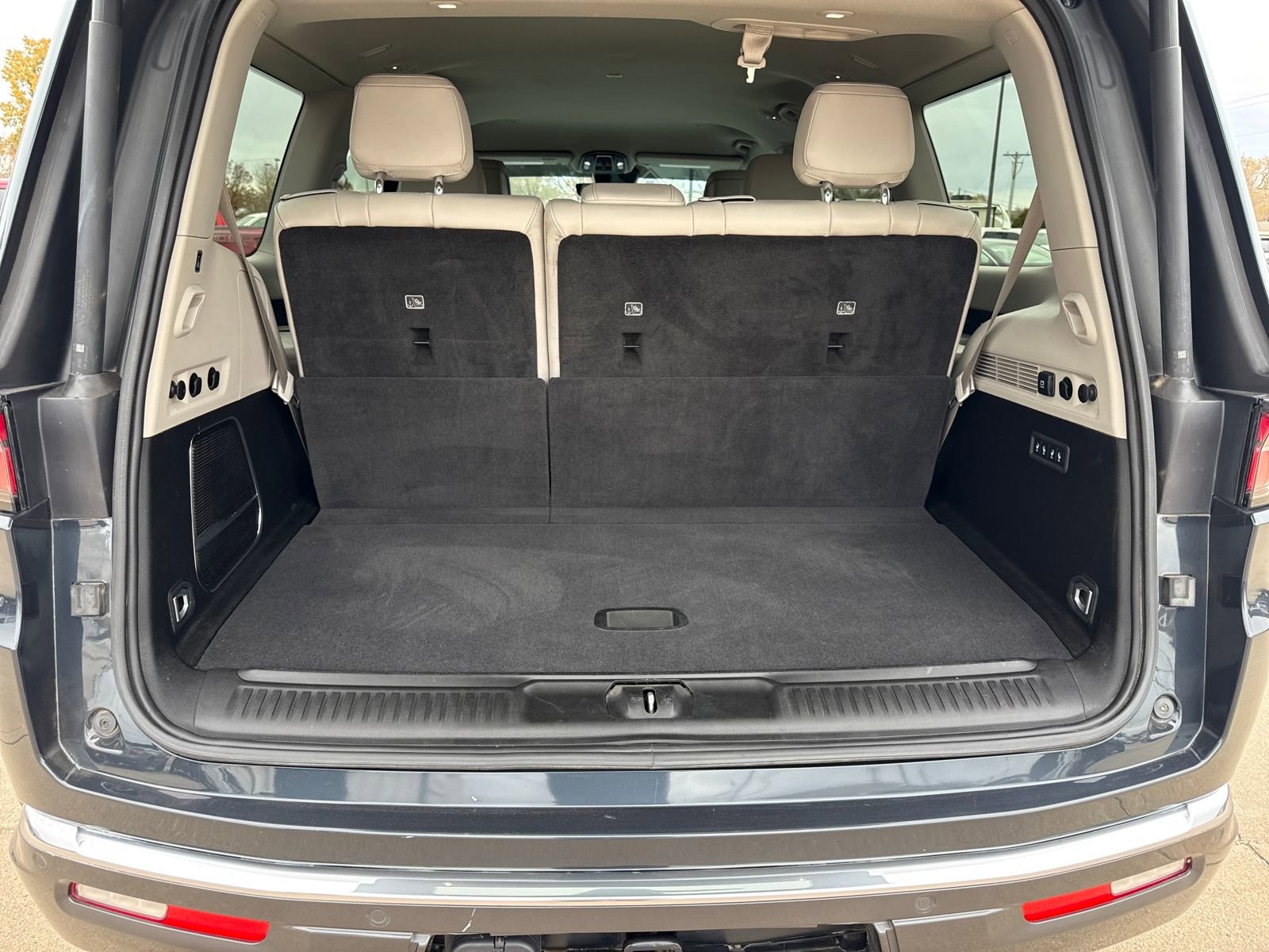 Used 2022 Jeep Wagoneer Series III w/ Convenience Group I image 25