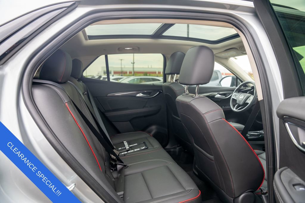 Used 2023 Buick Envision Essence w/ Sport Touring Package image 15