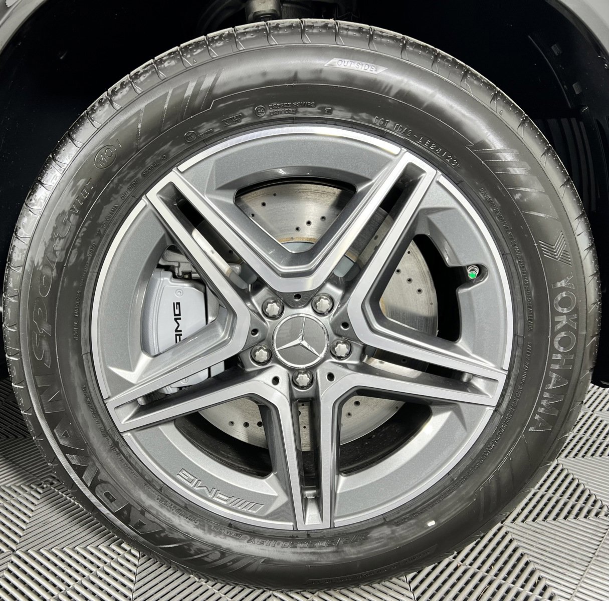 New 2025 Mercedes-Benz GLE 53 AMG 4MATIC image 16