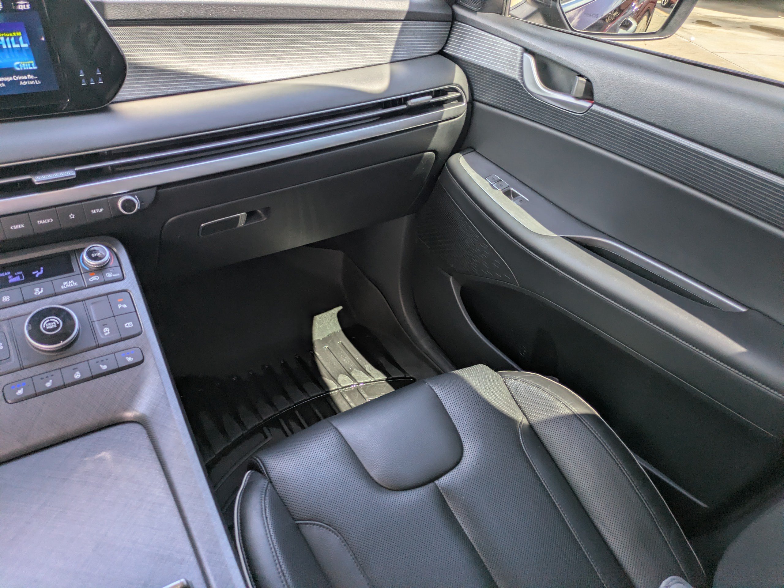 Used 2023 Hyundai Palisade Limited FWD image 17