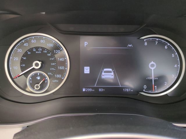 Certified 2025 Genesis G70 2.5T image 25