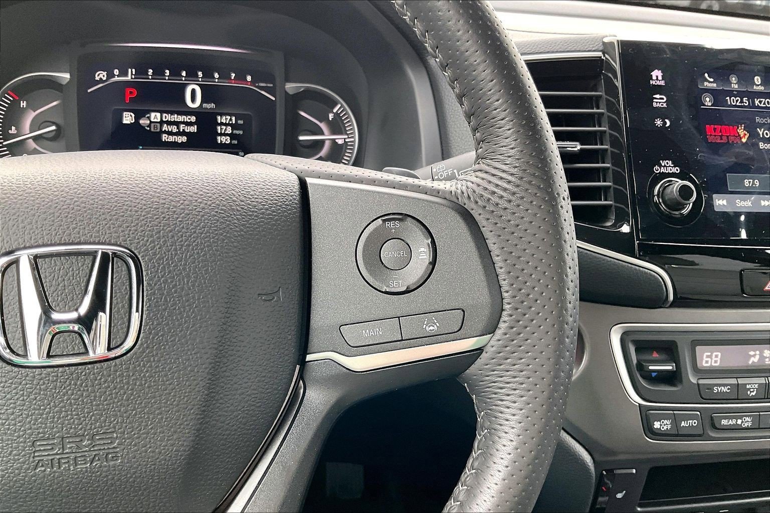 Used 2025 Honda Passport EX-L image 19