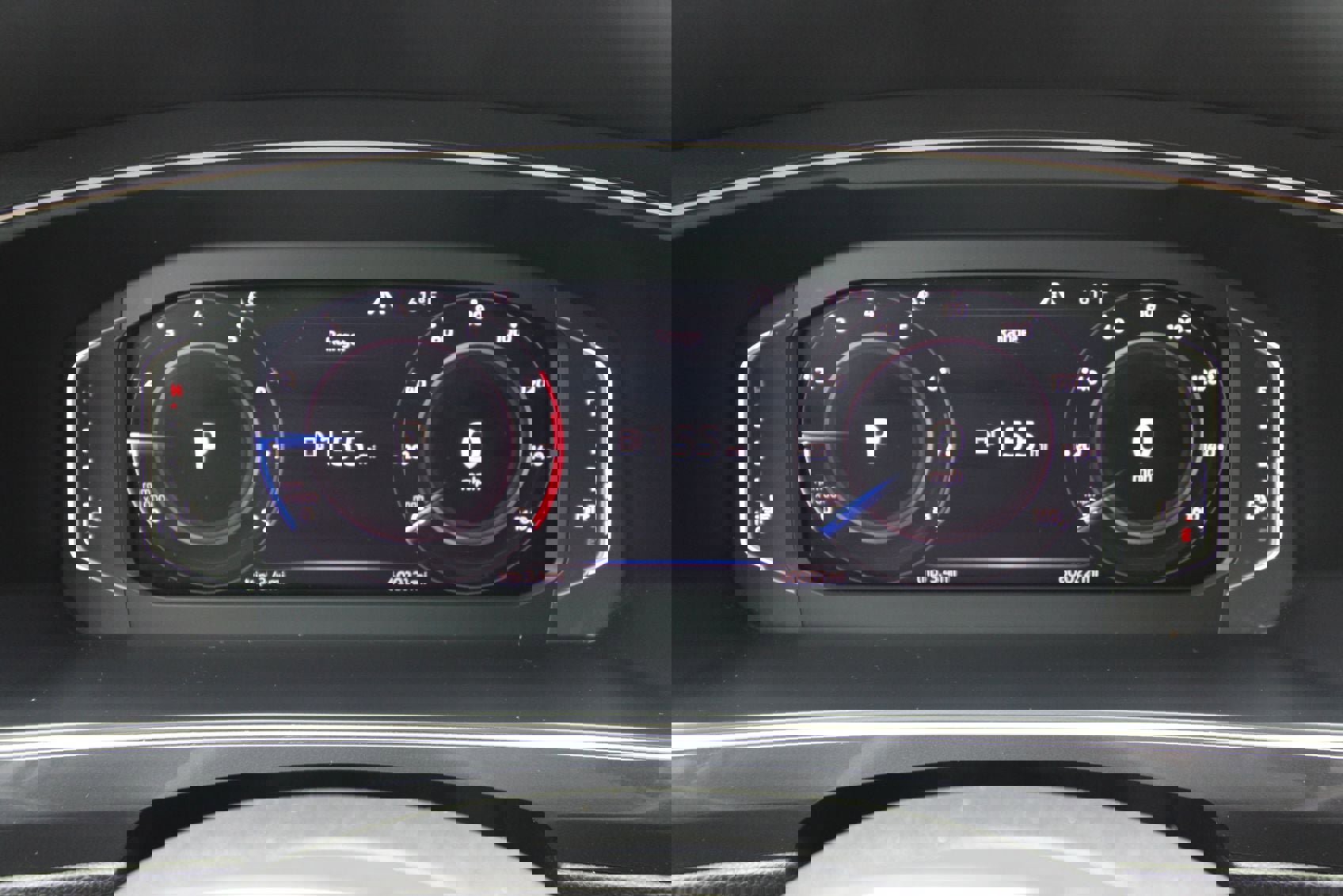 Used 2019 Volkswagen Tiguan SEL Premium R-Line image 14