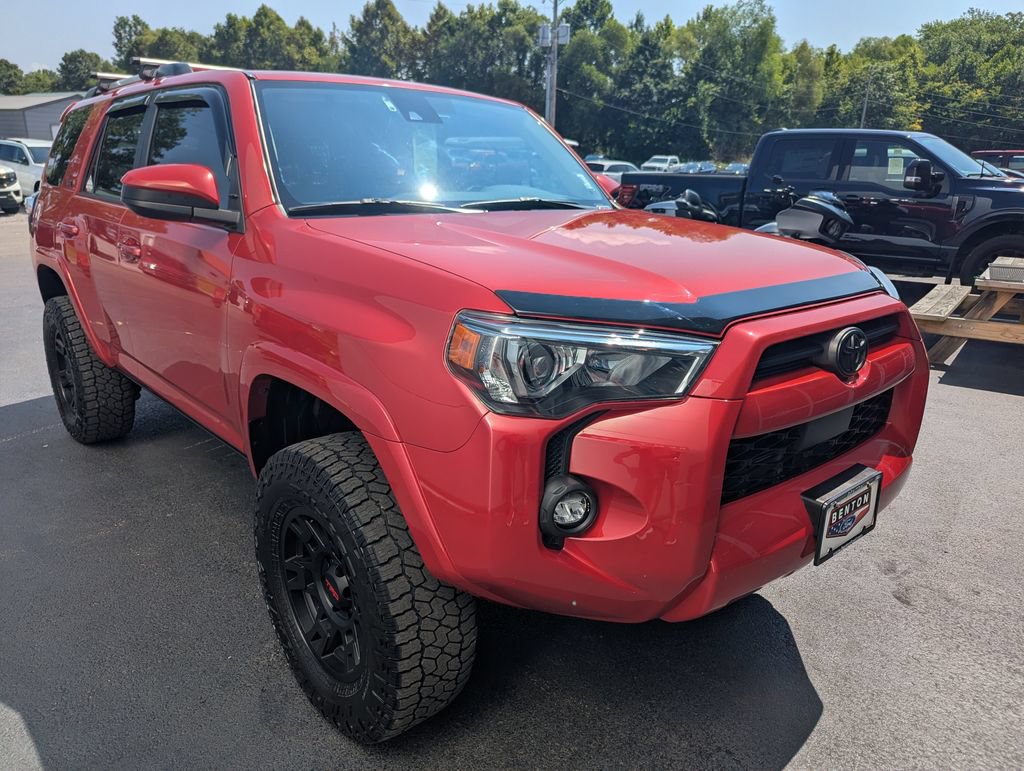 Used 2023 Toyota 4Runner SR5 AWD/4WD image 6