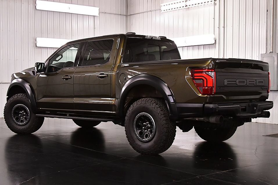 Used 2025 Ford F150 Raptor AWD/4WD image 5