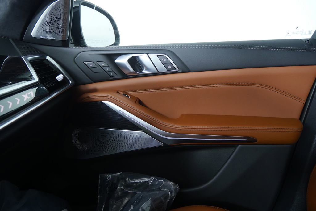 New 2026 BMW ALPINA XB7 image 28