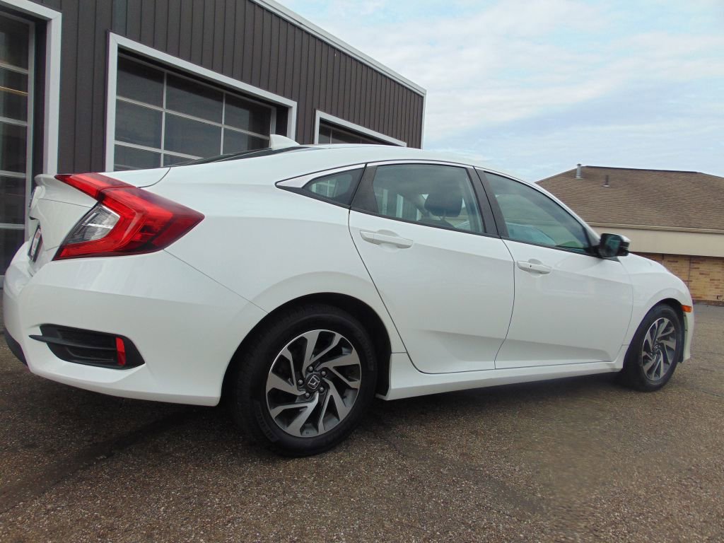 Used 2017 Honda Civic EX image 9