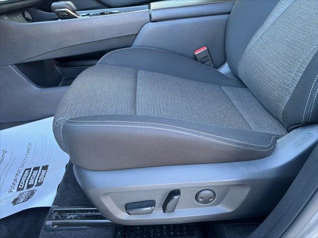 Used 2023 Nissan Rogue SV image 10