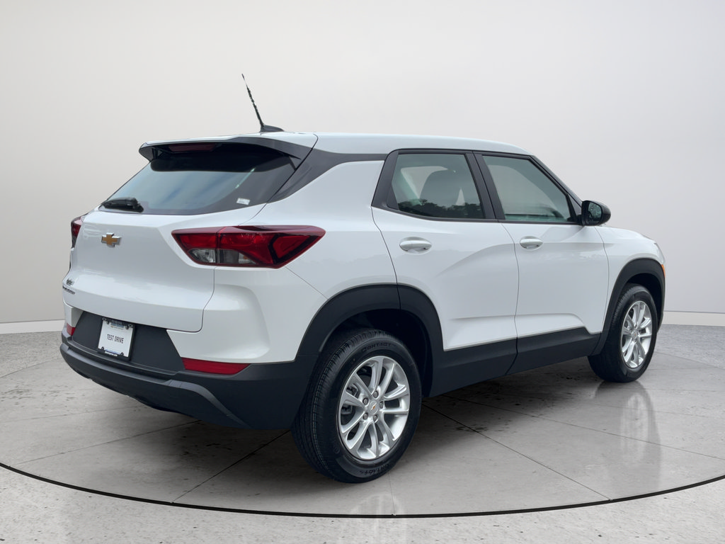New 2026 Chevrolet TrailBlazer LS FWD image 5