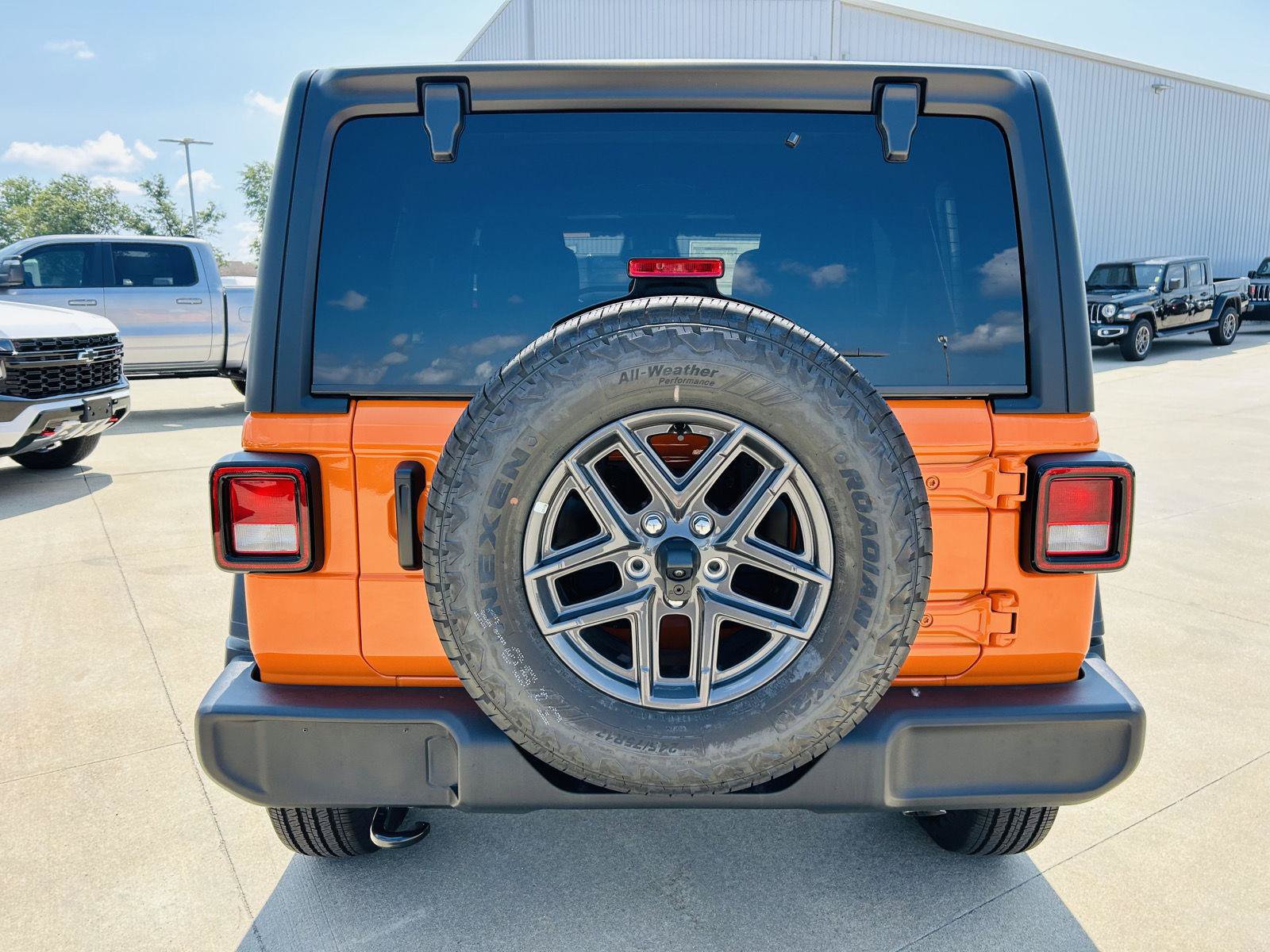 New 2026 Jeep Wrangler Unlimited Sport AWD/4WD image 33
