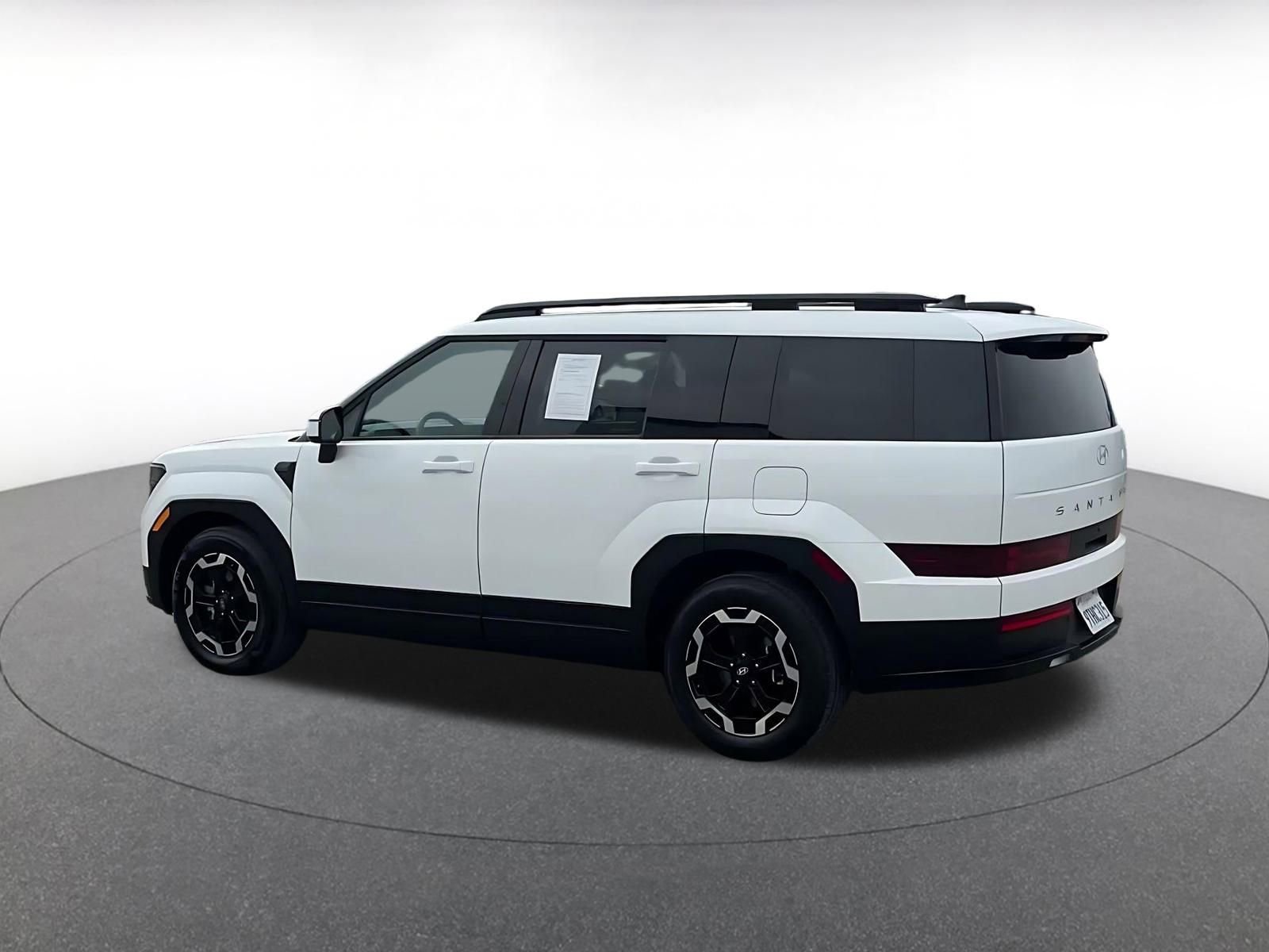 Used 2025 Hyundai Santa Fe SEL image 10