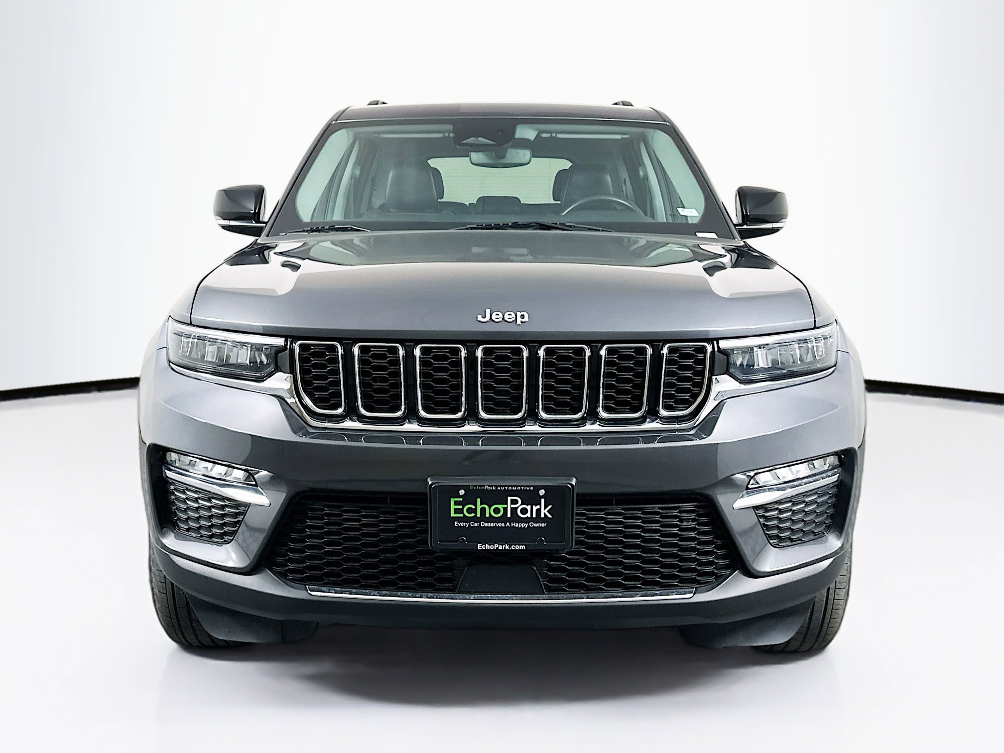 Used 2022 Jeep Grand Cherokee Limited image 2