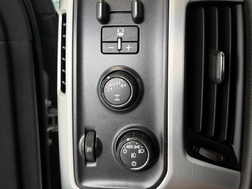 Used 2018 GMC Sierra 1500 SLT AWD/4WD image 26