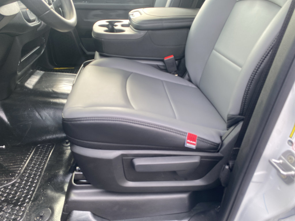 New 2026 RAM 2500 Tradesman w/ Chrome Appearance Group AWD/4WD image 36