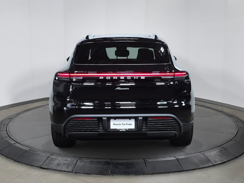 New 2026 Porsche Macan Electric RWD image 6