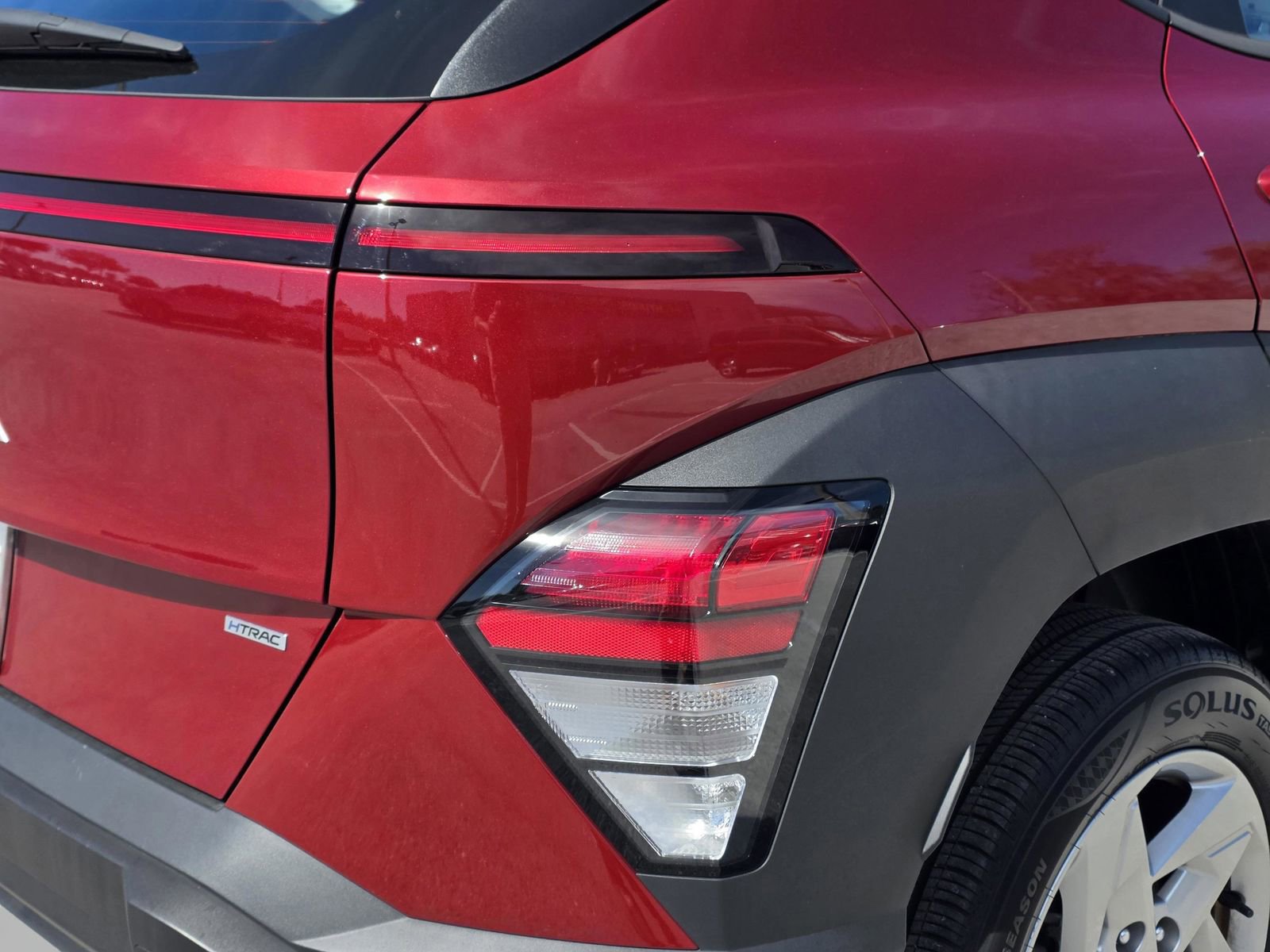 Used 2024 Hyundai Kona SE image 14