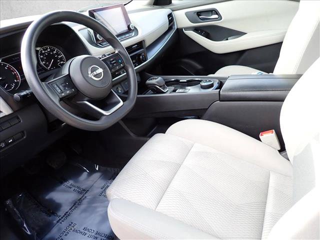 Used 2024 Nissan Rogue SV image 12