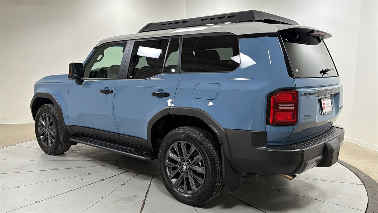 Certified 2025 Toyota Land Cruiser image 7