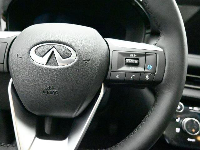 Certified 2025 INFINITI QX60 Luxe image 12