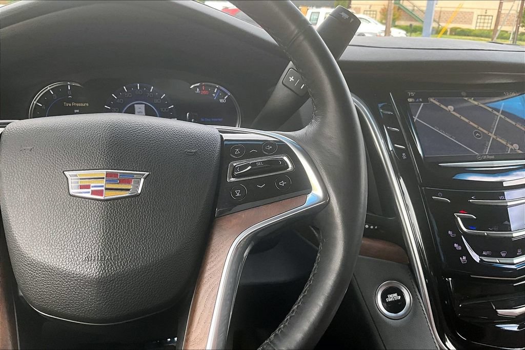 Used 2019 Cadillac Escalade ESV Premium Luxury w/ LPO, Escalade Noir Package AWD/4WD image 25