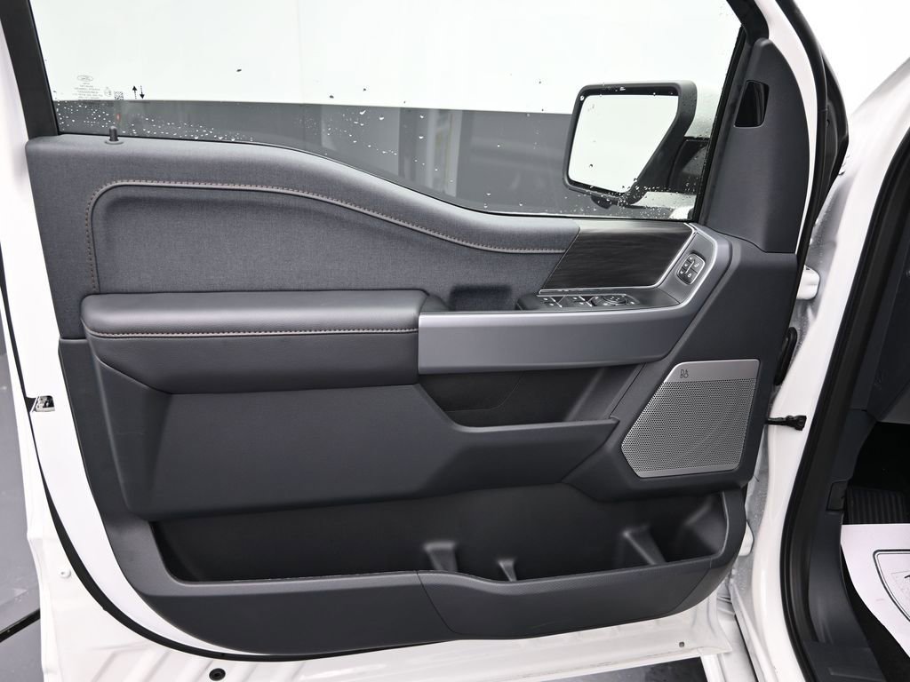 New 2025 Ford F150 Lariat w/ Equipment Group 502A High image 12