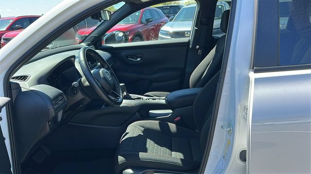 Used 2025 Honda HR-V Sport image 10