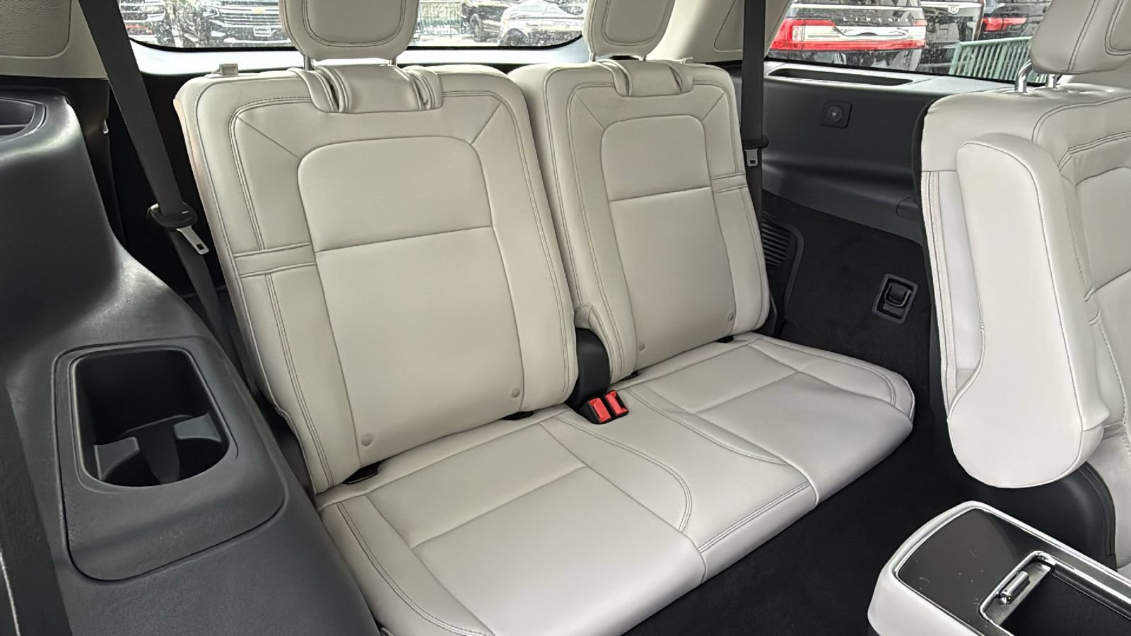 New 2025 Lincoln Aviator Reserve w/ Equipment Group 201A AWD/4WD image 13
