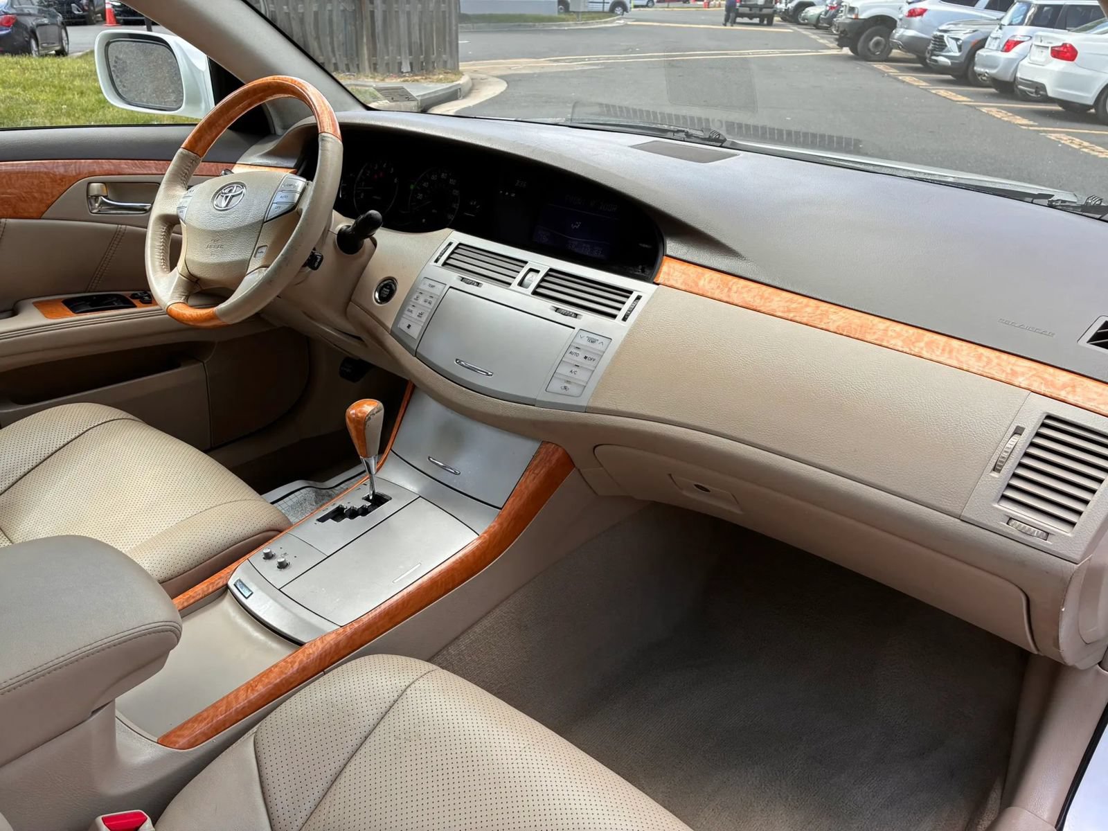 Used 2005 Toyota Avalon XL FWD image 23