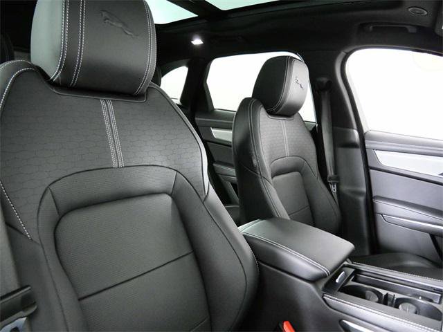 Used 2026 Jaguar F-PACE R-Dynamic S image 12