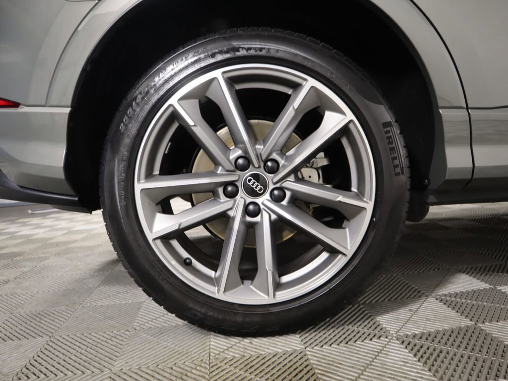 Certified 2022 Audi Q3 2.0T Premium Plus w/ Premium Plus Package image 33