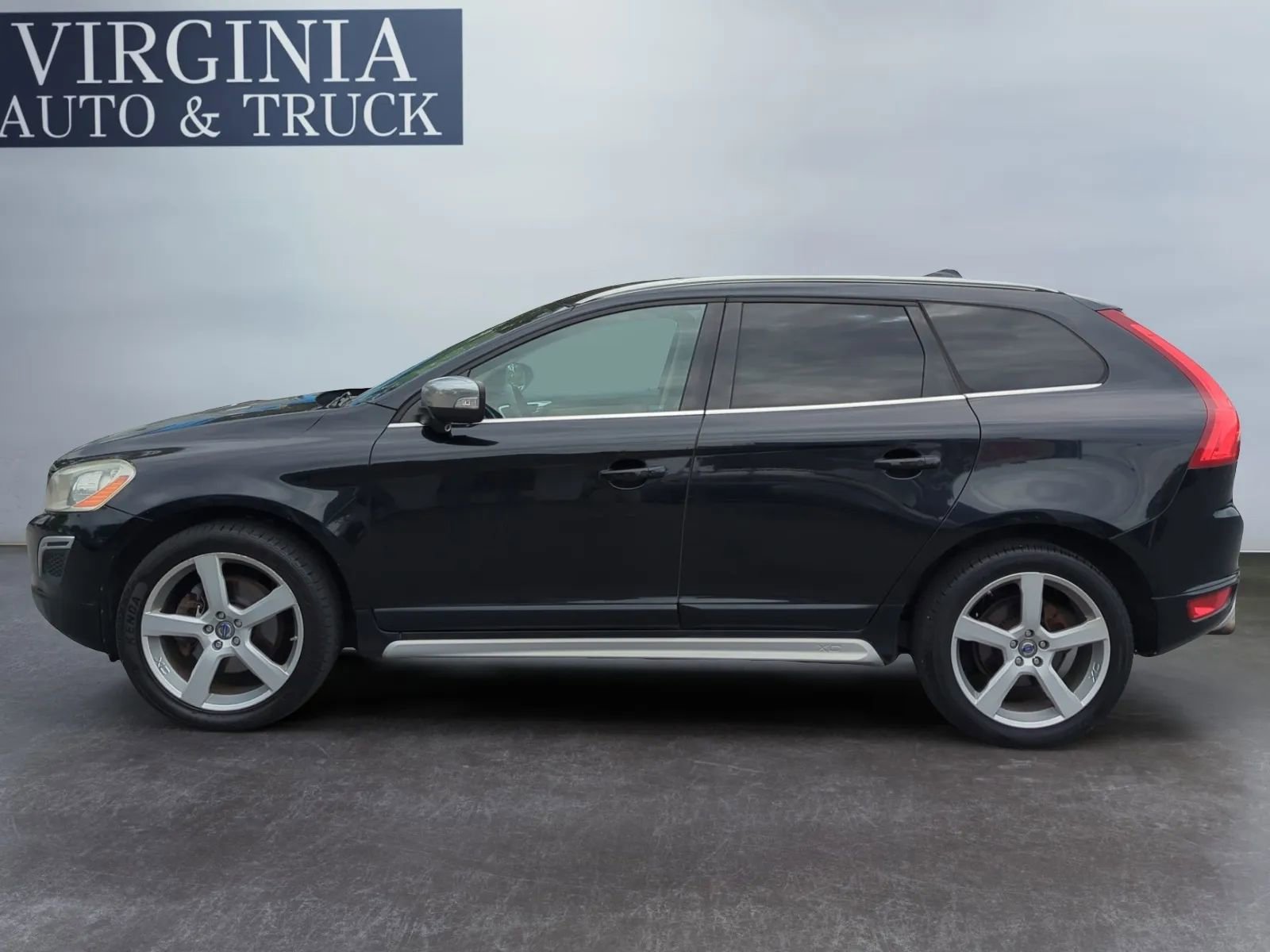 Used 2012 Volvo XC60 T6 AWD/4WD image 2