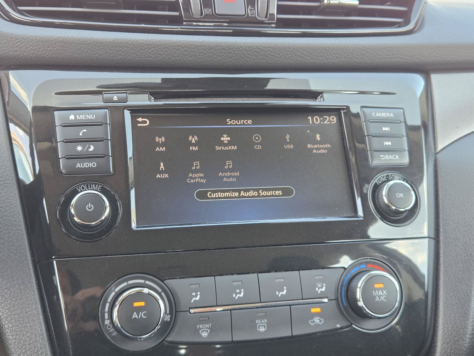 Used 2021 Nissan Rogue Sport S FWD image 9