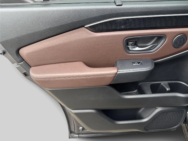 Used 2024 Honda Pilot Elite image 21