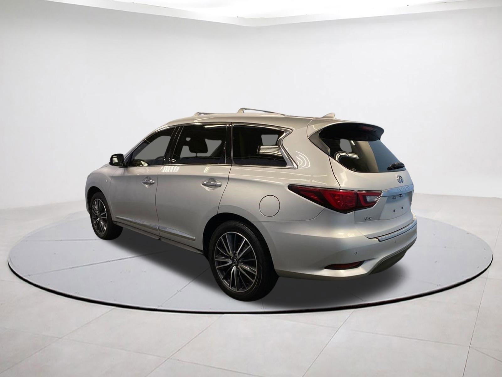 Used 2020 INFINITI QX60 Luxe w/ Sensory Package AWD/4WD image 4