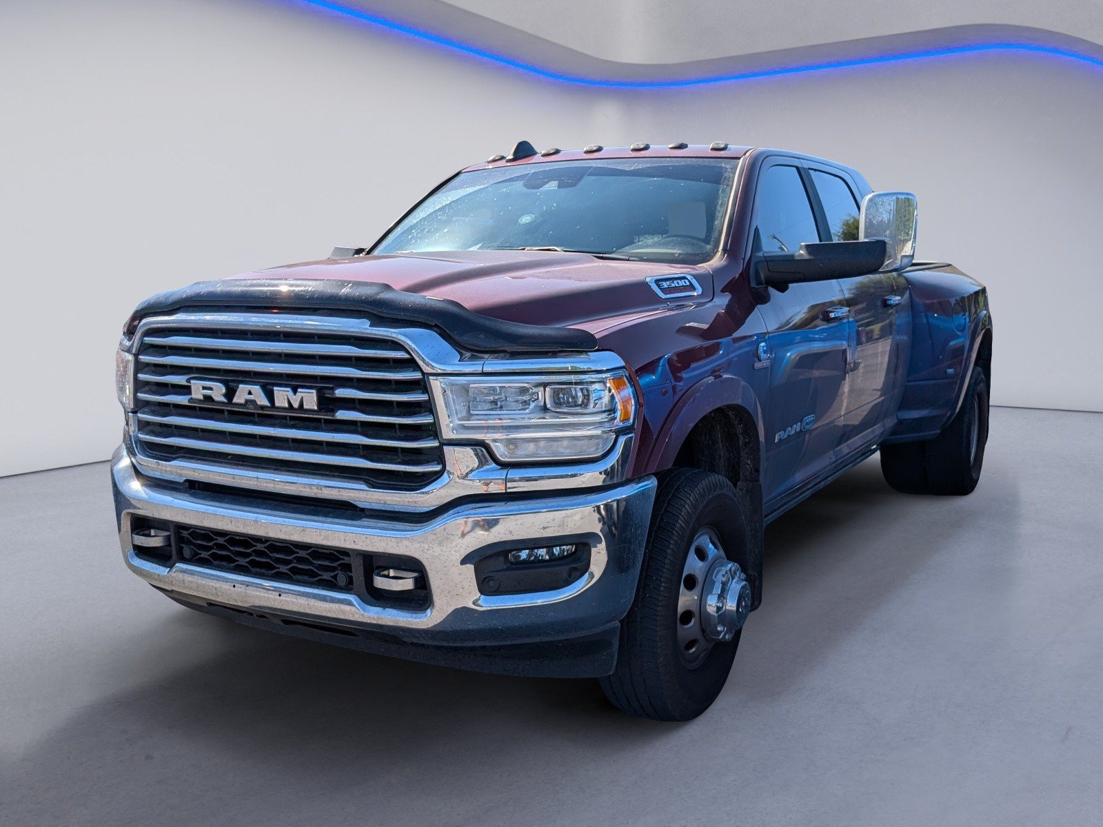 Used 2022 RAM 3500 Limited AWD/4WD image 2