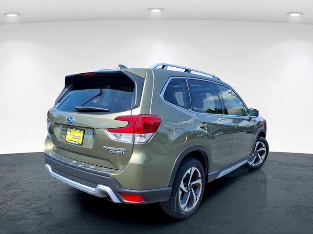Used 2023 Subaru Forester Touring AWD/4WD image 11