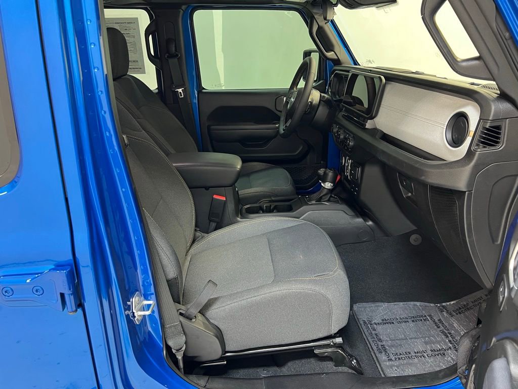 Used 2024 Jeep Gladiator Sport image 30